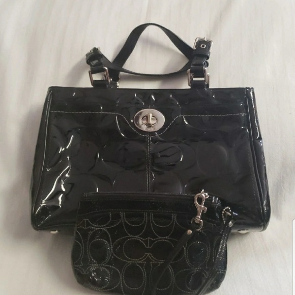 Coach Handbags - Coach Blake purse with wristlet